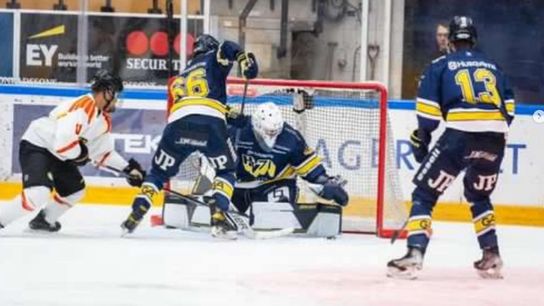Swedish Goalies Are Teenage Sensations (featured)
